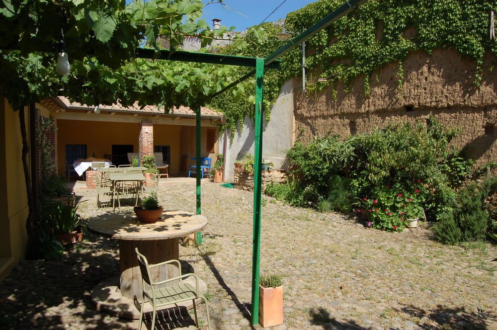 Bed and Breakfast Ventanas Villamassargia Exterior foto