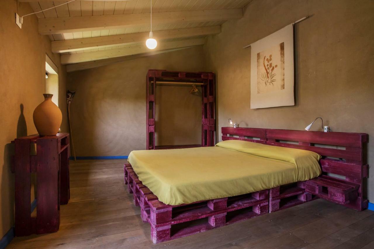 Bed and Breakfast Ventanas Villamassargia Exterior foto